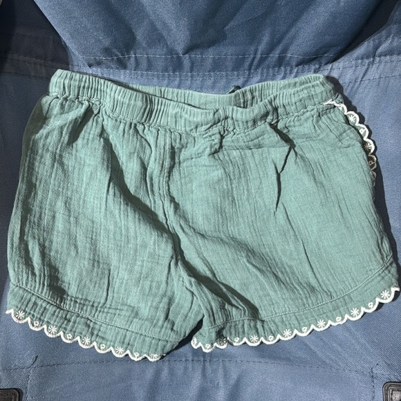 Girls size L 10/12 | Old Navy | Shorts - Picture 3 of 3